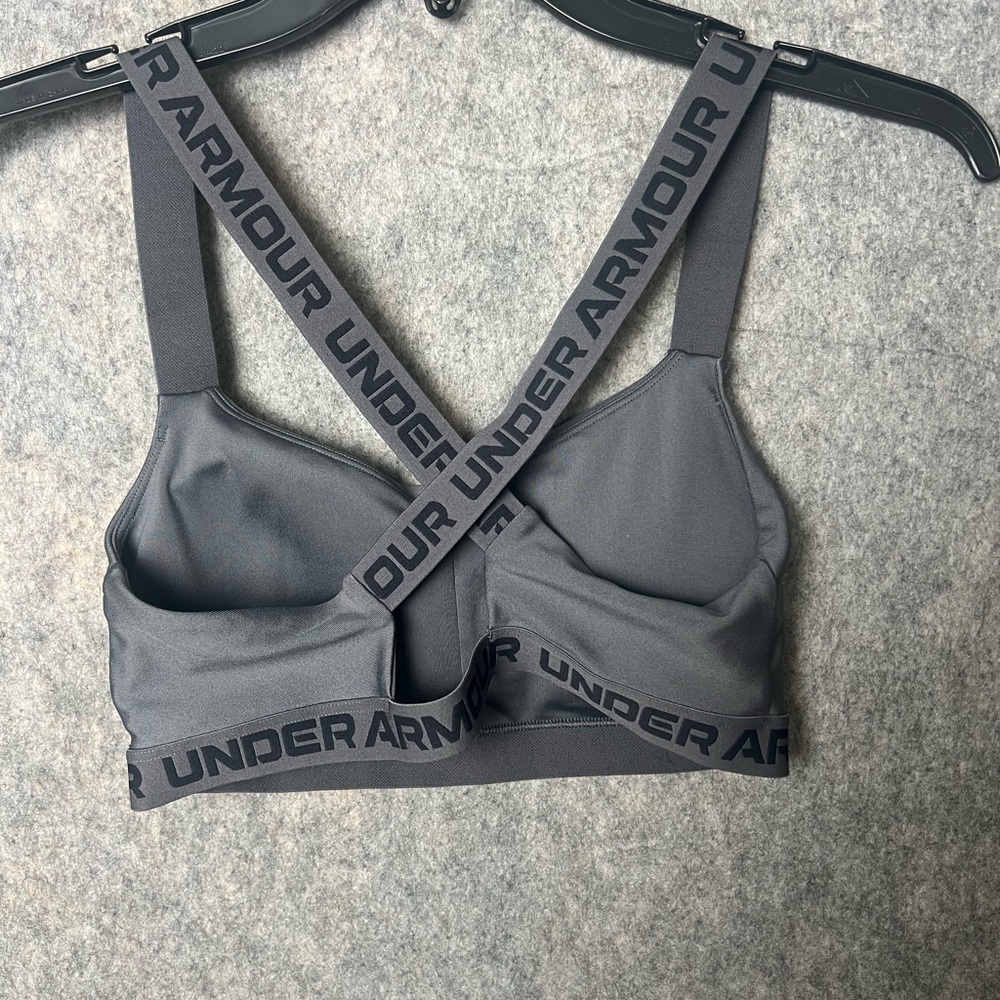 Under‎ Armour Woman Size Medium Gray Sports Athletic Bra - Picture 4 of 5